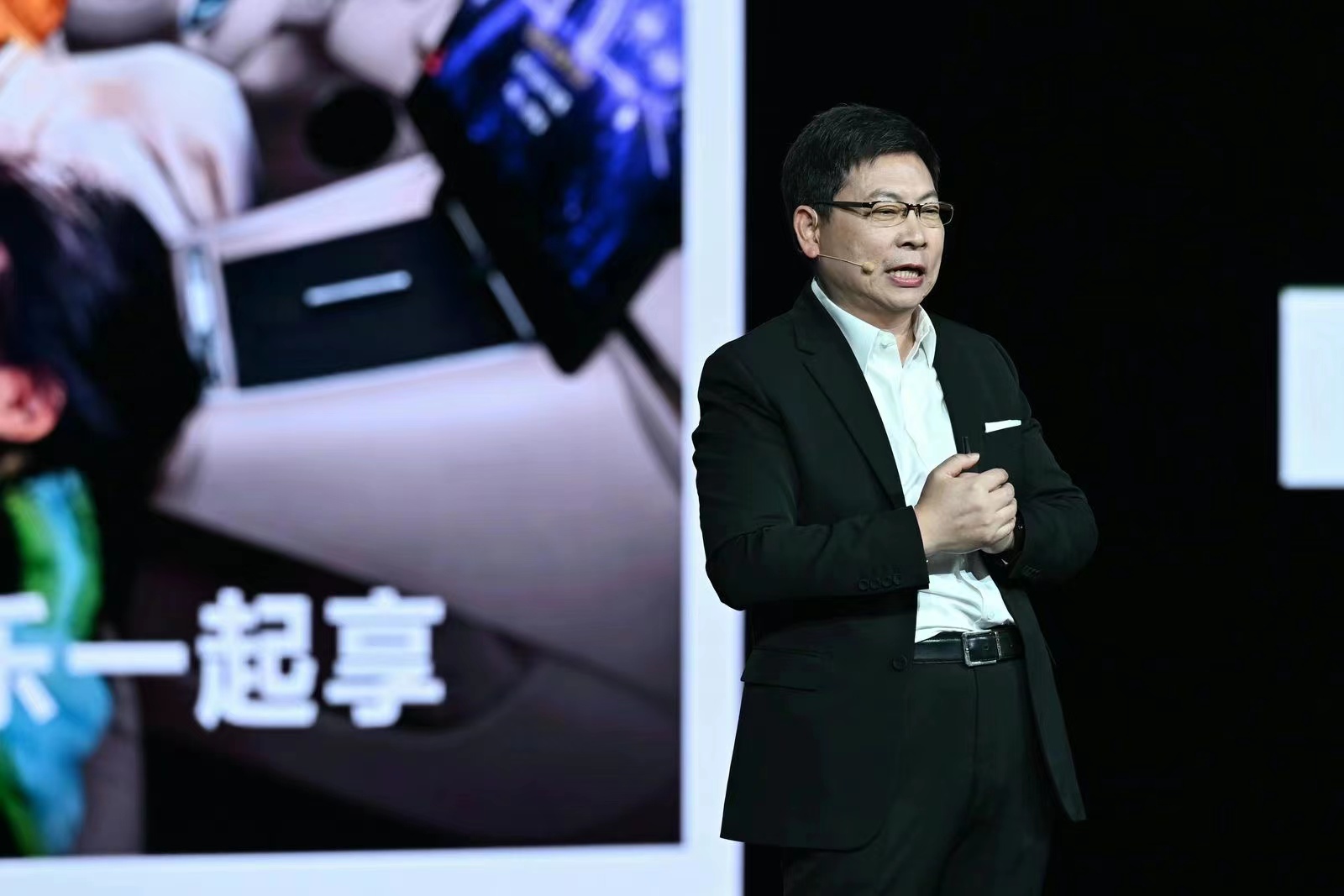 华为余承东专访：我早就想做一台笔记本了|HUAWEI MateBook|余承东_新浪科技_新浪网