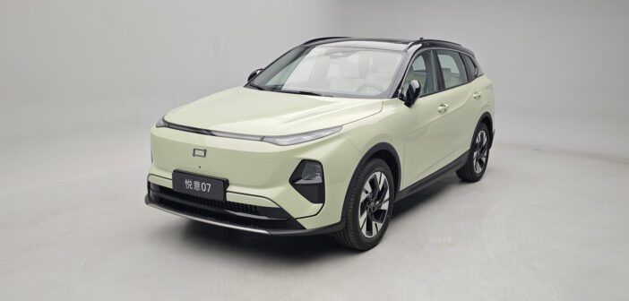 LAB 实拍丨量大管饱的混动家用SUV，距离成为爆款还差什么?