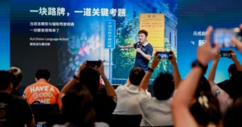 又一家抢滩发布VLA，智能驾驶的iPhone4时刻真要来了吗？