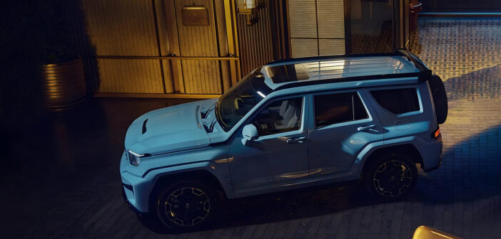 坦克700动刀：降排量、加电机，硬派越野也要卷屏幕了